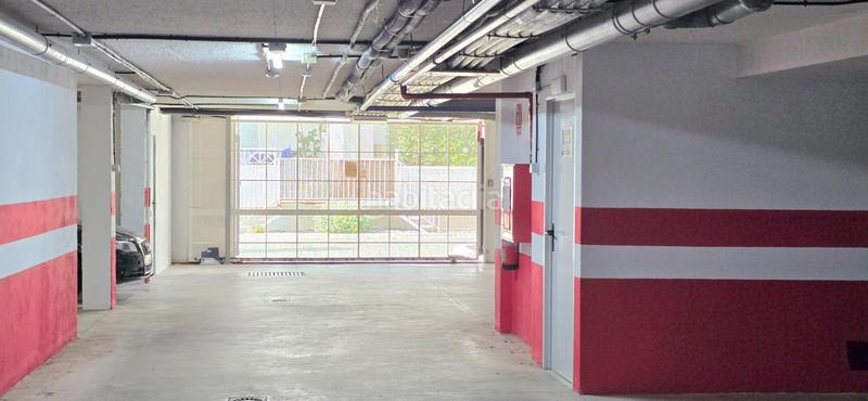 Foto 23fdafd5-714b-45ce-8499-394c1745c955. Piano terra con parcheggio piscina in Río Real Marbella