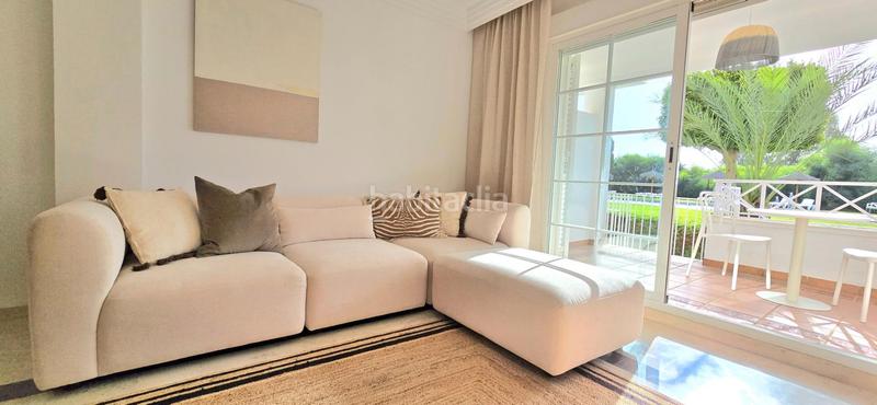 Foto 4b124dd0-47c2-4226-b853-bb2ba4baa279. Piano terra con parcheggio piscina in Río Real Marbella