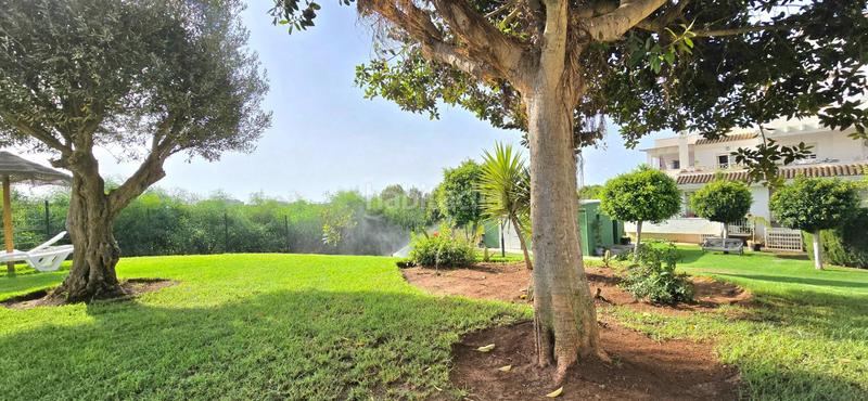 Foto 4b83169e-0140-4b0d-b835-c2f3d43f23ee. Piano terra con parcheggio piscina in Río Real Marbella