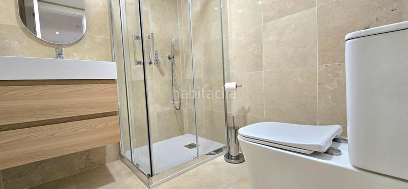 Foto 81980cce-b0d2-4c30-92e3-53eae2dfb68d. Piano terra con parcheggio piscina in Río Real Marbella