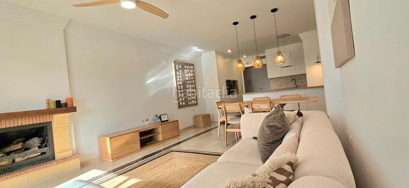 Foto 85cc7333-4f6f-438d-92b8-a68fdcfad438. Piano terra con parcheggio piscina in Río Real Marbella