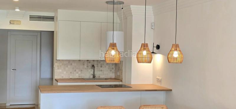 Foto d69fe71a-e496-4af3-a479-c6daeea5b89f. Piano terra con parcheggio piscina in Río Real Marbella