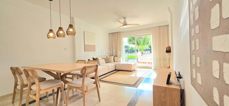 Foto e7ebcfa5-619d-49f9-90fa-054eda1e65fe. Piano terra con parcheggio piscina in Río Real Marbella