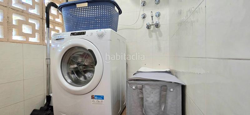 Foto f3ac2174-f39d-4c37-a118-bb68b56f8411. Piano terra con parcheggio piscina in Río Real Marbella