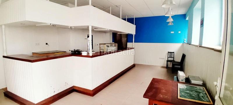 Foto 50802a51-dcf4-47e3-976d-40bd89497398. Planta baja oportunidad en figueras, a solo 50m del puerto!!! en Castropol