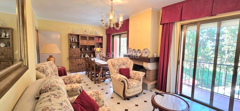 Foto a36d95b1-5faa-42aa-a6a3-67bbc082b3cc. Edifici a los arqueros - puerto del almendro Benahavís