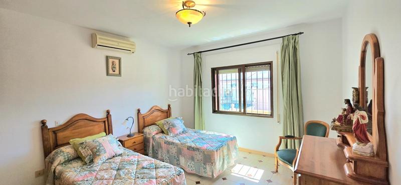 Foto c5946629-2a42-446c-8f53-e9c073fbe23f. Edifici a los arqueros - puerto del almendro Benahavís