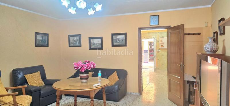 Foto e9ee462f-7dc3-482a-a59e-f06e9bff8536. Edifici a los arqueros - puerto del almendro Benahavís