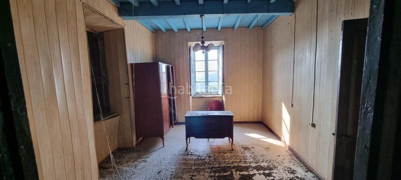 Foto 633c6b54-f389-404a-9b93-7a5e0433c918. Casa amb aparcament a Castropol