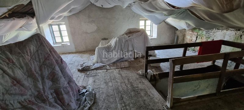 Foto 7a30c48a-4cd2-4dbf-9a3d-1ccbcbce94c8. Casa amb aparcament a Castropol