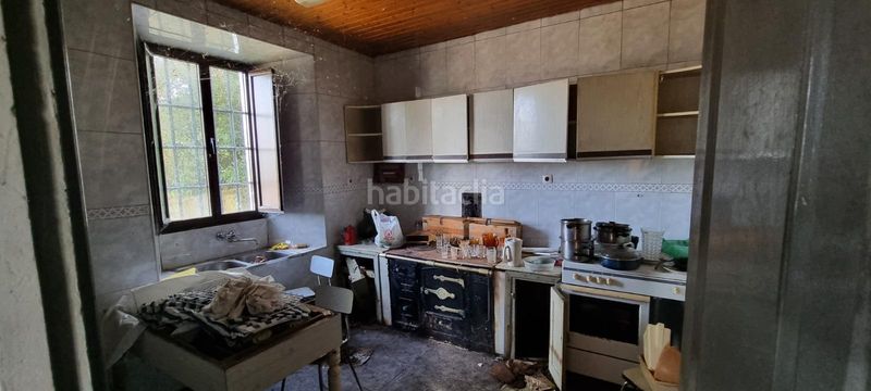 Foto 80d0d726-755c-4152-91f2-846024d21f21. Casa amb aparcament a Castropol