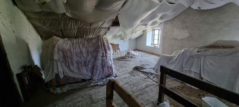 Foto a962a5d6-1bd8-4479-81e3-8d8bf5fbd331. Casa amb aparcament a Castropol