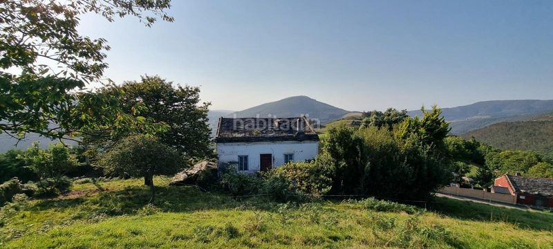 Foto b0d4ddd7-fb95-46db-81ac-a68f89237f2b. Casa amb aparcament a Castropol