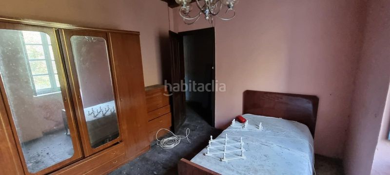 Foto de75f243-a786-4bde-977c-f406d7a13c9e. Casa amb aparcament a Castropol