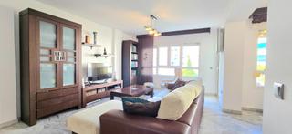 Appartement  Calle quevedo. Amplio piso con garage y trastero en nueva andalucía