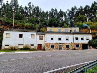 Maison à Ribadeo. Casa independiente de 352 m sobre una impresionante finca de 14.