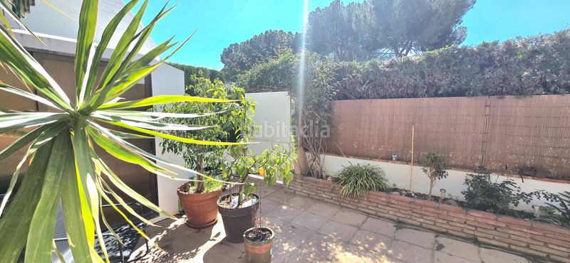Foto 420d0ea1-32a3-41a8-a24d-dbd8cd8737b5. Planta baixa amb piscina a Las Lomas de Río Verde Marbella