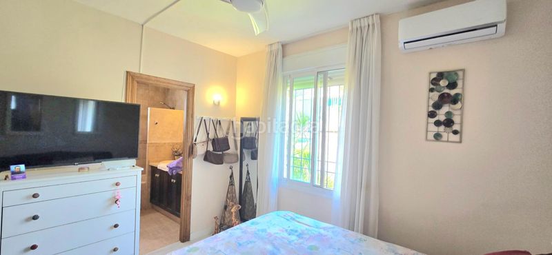 Foto 459b2b1c-bf58-4d3a-8d06-19f33472ce05. Planta baixa amb piscina a Las Lomas de Río Verde Marbella