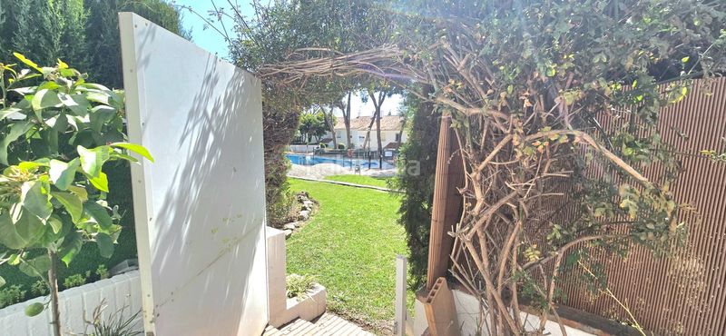 Foto ad4353fa-741f-479f-8b81-252085e23bfc. Planta baixa amb piscina a Las Lomas de Río Verde Marbella