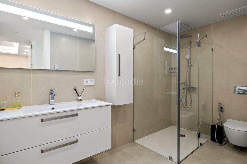 Foto 1e1e4472-b2bc-4f4f-9a98-10427fcfb571. Apartament amb aparcament piscina a Los Naranjos Marbella