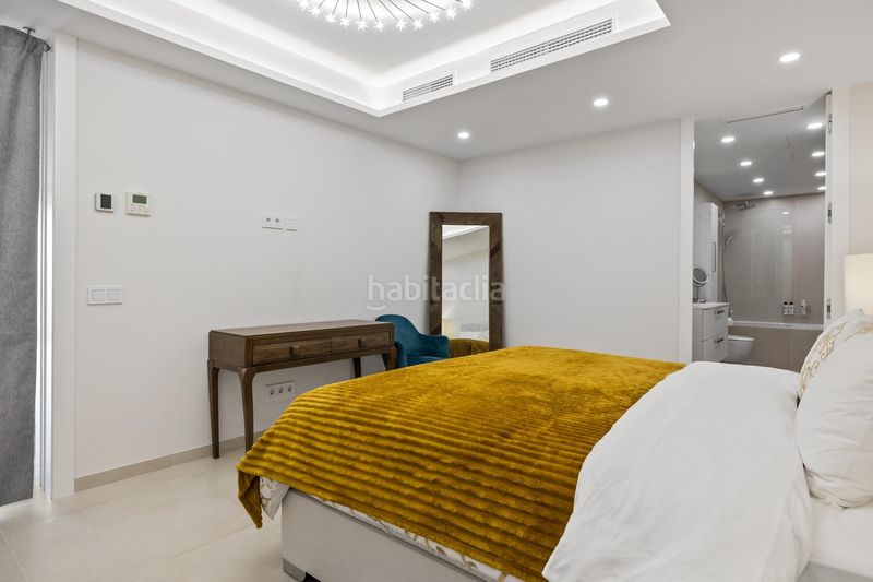 Foto 656aa0be-9166-4a61-ae13-53be72a556f9. Apartament amb aparcament piscina a Los Naranjos Marbella