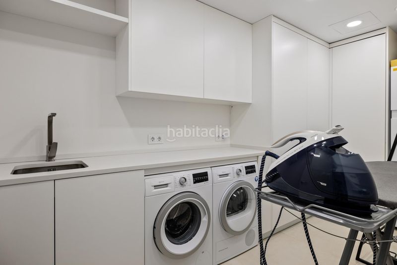 Foto eb709f8c-adcf-4fd9-b43e-226e8110178f. Apartament amb aparcament piscina a Los Naranjos Marbella