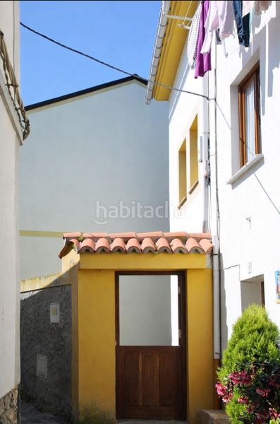 Foto 5f07458c-9216-48da-a650-159d77a8e3c9. Casa adossada a Castropol