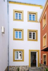 Semi detached house  Calle dos de mayo. Casa con terraza y vistas a la ría en figueras castropol
