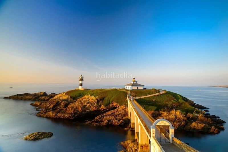 Foto e9e6d8ac-0f23-4a07-847b-795c18d999b2. Casa adossada a Castropol