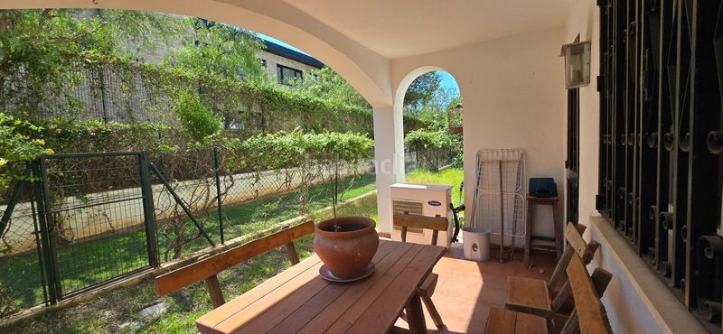 Foto 7cf3775f-75c8-442e-8ea1-4aa9aed28dd4. Planta baixa amb piscina a La Carolina - Guadalpín Marbella