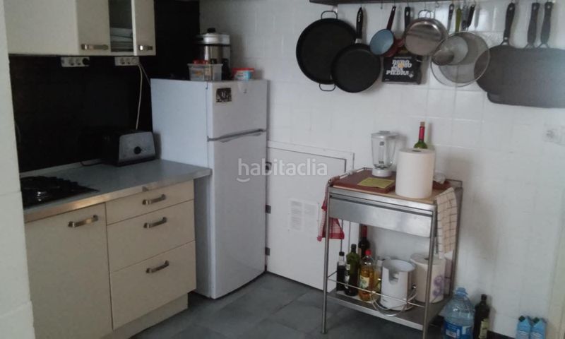 Foto 41c9b946-b006-4dcd-b733-fbc12a482fb4. Casa adossada amb calefacció a Castropol
