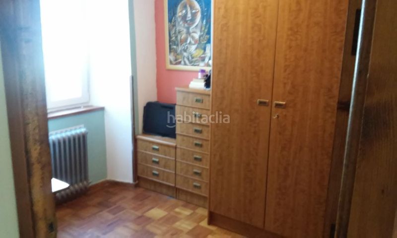Foto ad16fda5-5459-4ab3-aae3-9d1bcec4b767. Casa adossada amb calefacció a Castropol