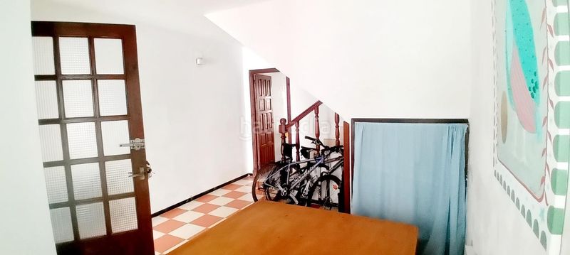 Foto c3c99eb2-7170-4d93-bf4a-4dd58ae43d79. Casa adossada amb calefacció a Castropol