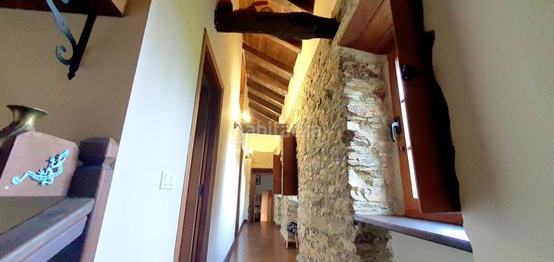 Foto ea275dbc-deed-4298-b091-a2b6ac749501. Casa amb calefacció aparcament a Castropol