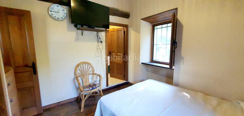 Foto f6777d07-cc3b-4f68-9c00-65c4b6d2b395. Casa amb calefacció aparcament a Castropol