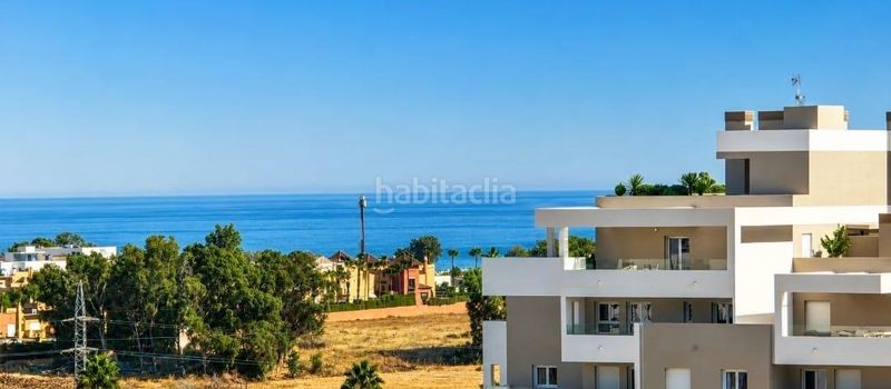 Foto f0381ac6-2c07-4e91-9c9a-b1eda9df0760. Àtic amb aparcament a bahía de Marbella Marbella