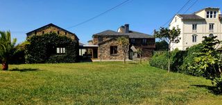 Casa  Medio. Casona de piedra con vistas al mar  cerca de 500 m2  tapia de ca