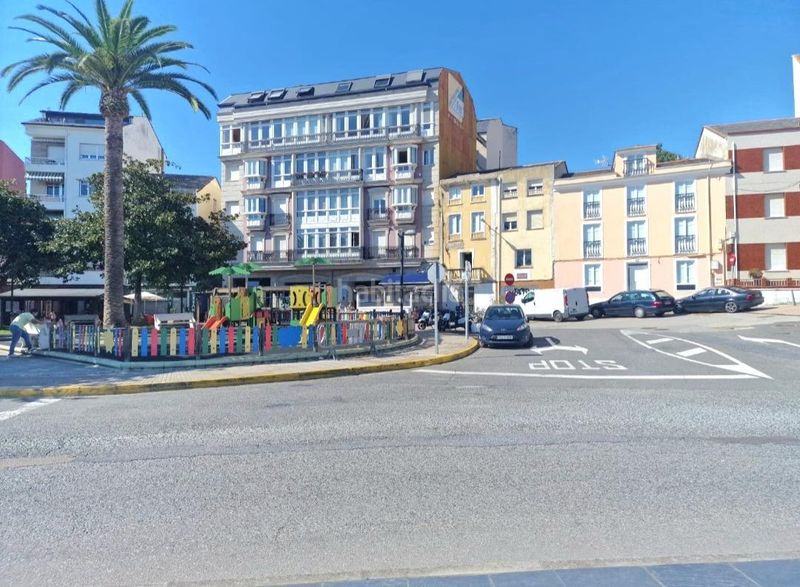 Foto bfe6e972-cae6-4a76-8103-831de0849592. Piso dos edificios en el centro en Foz