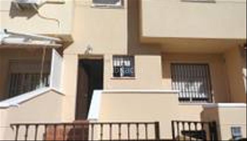 Foto 0fd9a298-fa8e-421f-aa39-aa95b073fa03. Casa a schiera in calle río poqueira 17 in Ogíjares