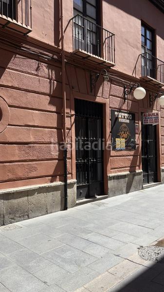 Foto 11fe9c99-b6b1-4da0-aa7c-a7adb79316c2. Lloguer local comercial a calle puentezuelas 48 a Granada