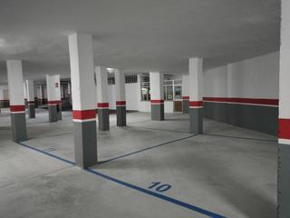 Rent Car parking in Calle maestro pedro fernández estévez 2