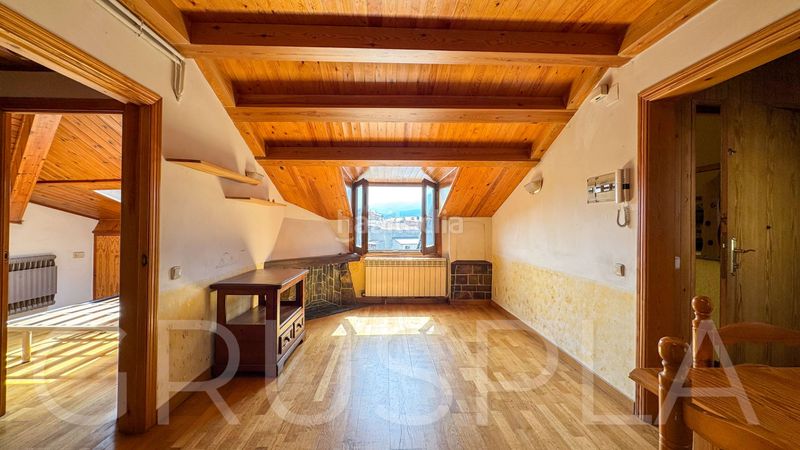 Foto d873a787-481e-46bd-9528-95279e545ba6. Àtic a carrer sant antoni 24 a Bellver de Cerdanya