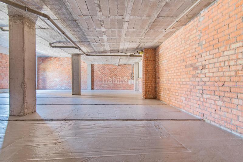 Foto 46954b11-c31b-45a2-bef1-31d115ba33d9. Alquiler local comercial gran local en zona de nueva expansión en Granada