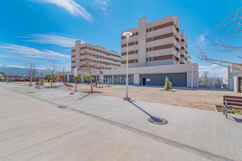 Foto 850eea4f-ece8-41e7-823c-1f57cbc8de9a. Alquiler local comercial gran local en zona de nueva expansión en Granada