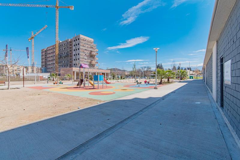 Foto e80f5286-7847-48f6-a01c-6a5a2b1eb05f. Lloguer local comercial a Rosaleda - Juventud Granada