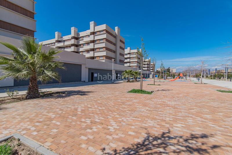 Foto 90660e2c-d1d3-4c77-80f0-a7647ab49f5d. Rent business premise in Rosaleda - Juventud Granada