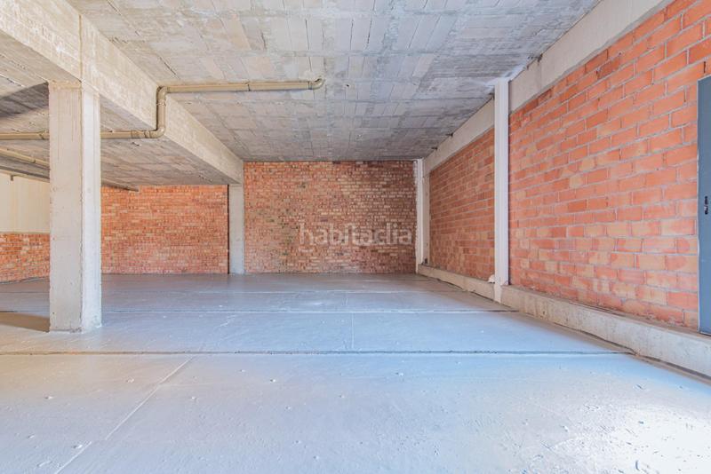 Foto d91d00b7-a6d2-41df-bafb-de7759c186a4. Rent business premise in Rosaleda - Juventud Granada