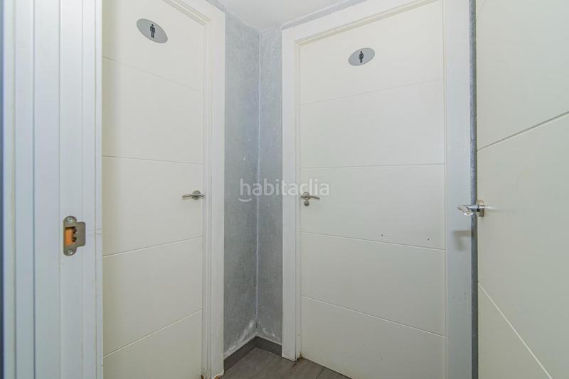 Foto f9b77e06-8314-44c1-9193-d3f69d96167e. Local comercial  en Plaza de Toros Granada