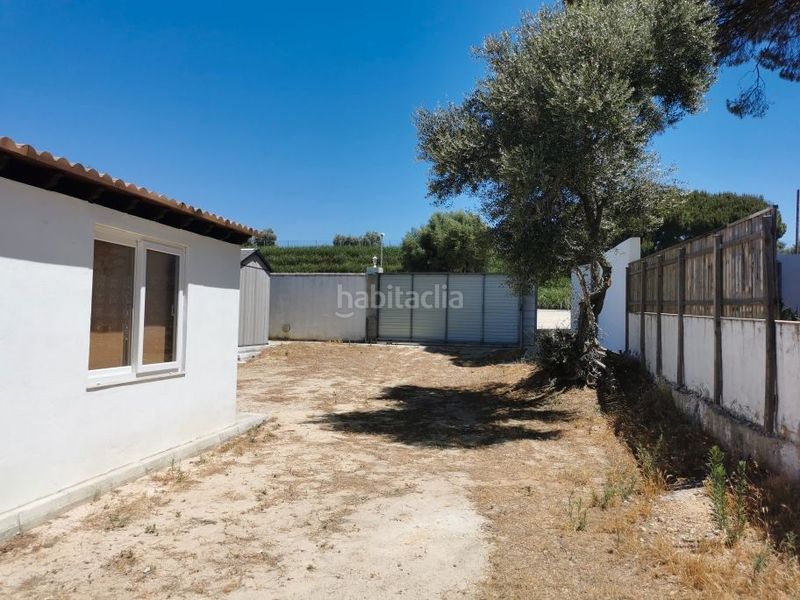 Foto 8a20b1a3-b173-4f84-a6c1-f56cde81654a. Xalet amb aparcament a Barbate Barbate