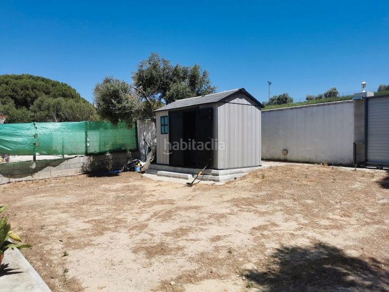 Foto c5a79cd8-654a-463a-8058-3c98505f48dd. Xalet amb aparcament a Barbate Barbate